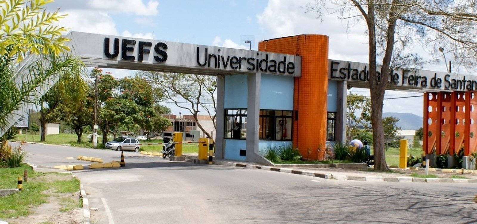 Uefs abre inscrições do processo seletivo de transferência interna e externa para ingressos nos cursos de graduação