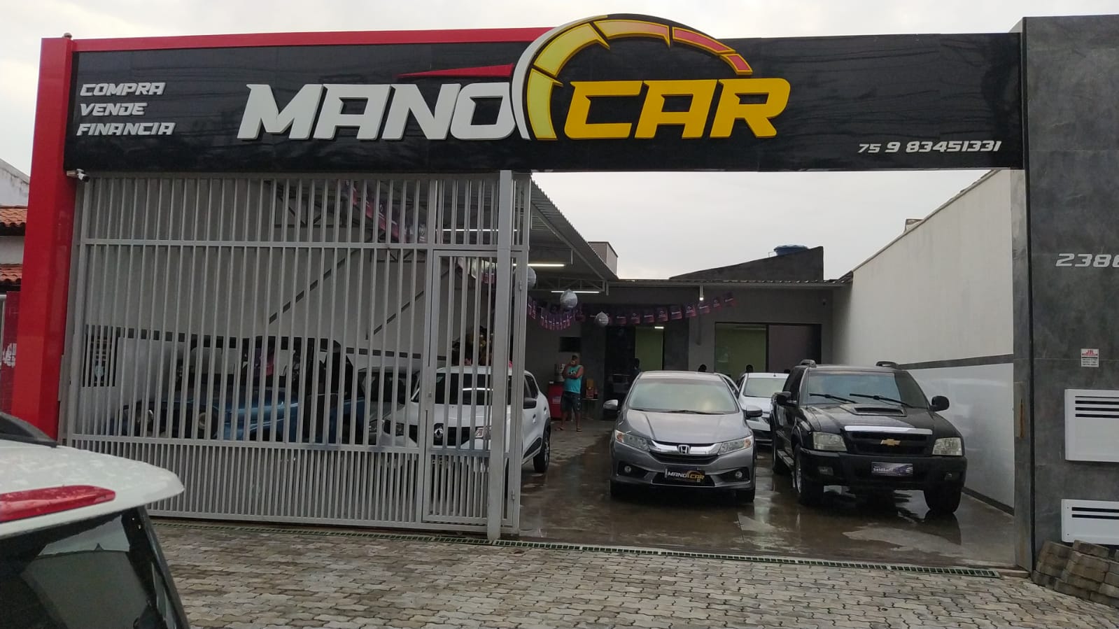 Revendedora de carros Manocar comemora aniversário de 1 ano com promoção para clientes