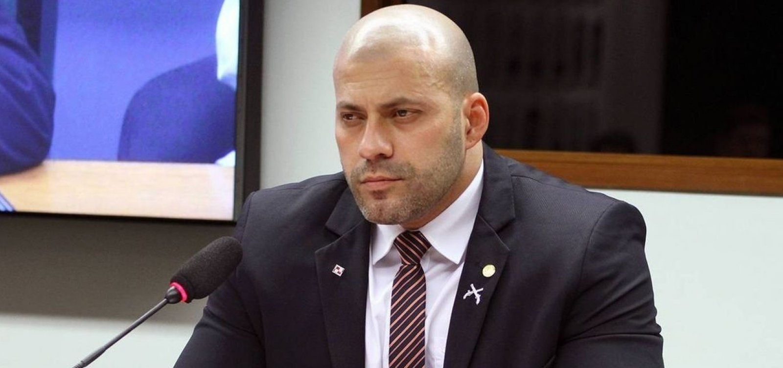 PF prende Daniel Silveira um dia após ficar sem mandato de deputado