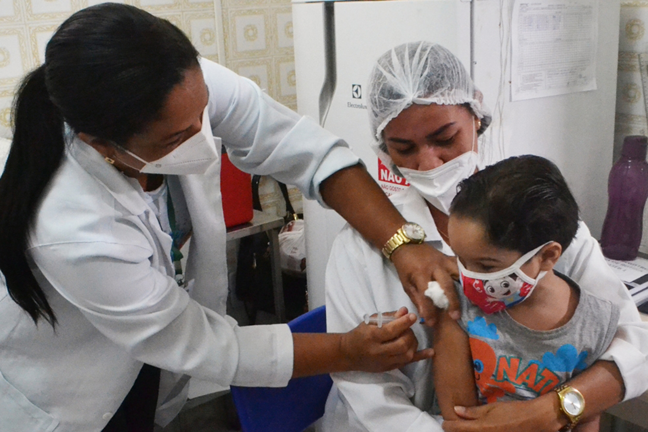 Vacinação de crianças com três e quatro anos ainda é tímida nas unidades de saúde