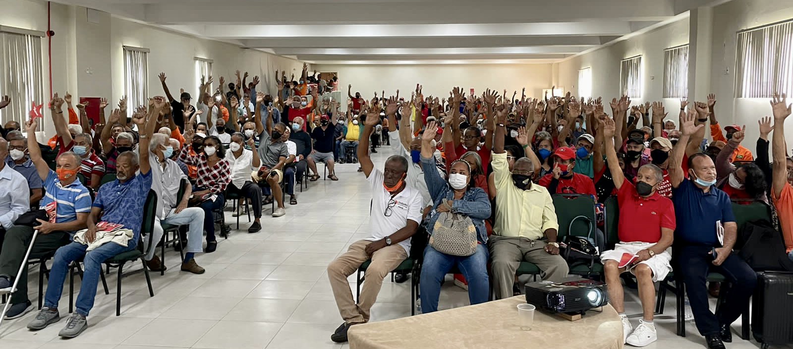 Em Assembleia, Petroleiros sinalizam  greve contra privatização da Petrobras  