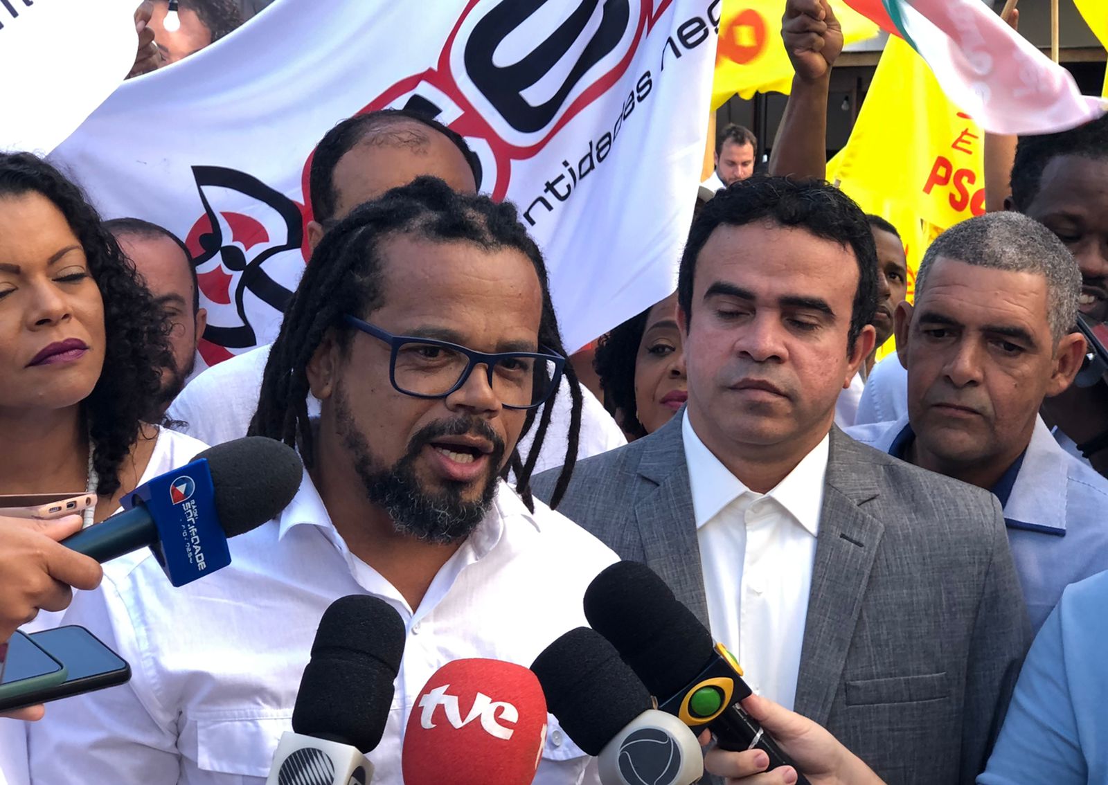 Convenção do PSOL oficializa Kléber Rosa como candidato ao governo da Bahia