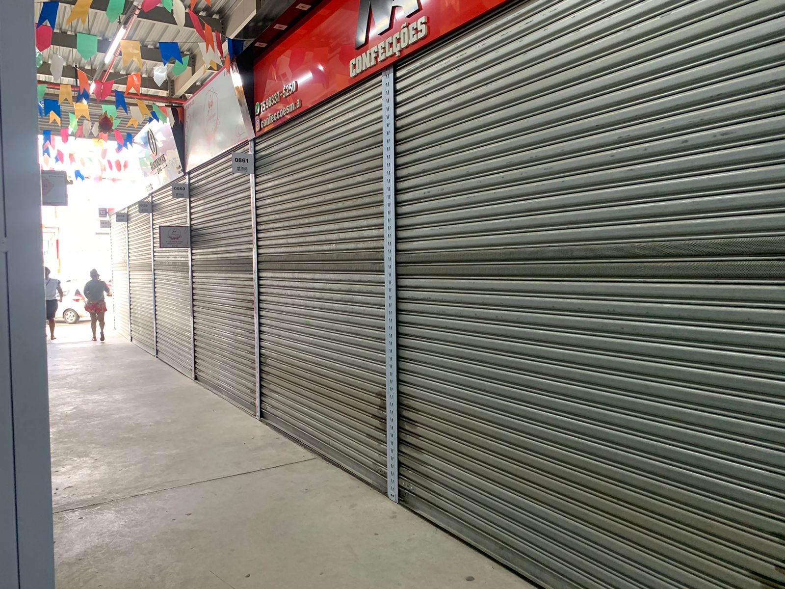 Após protestos, Prefeitura de Feira convoca permissionários do Shopping Popular 