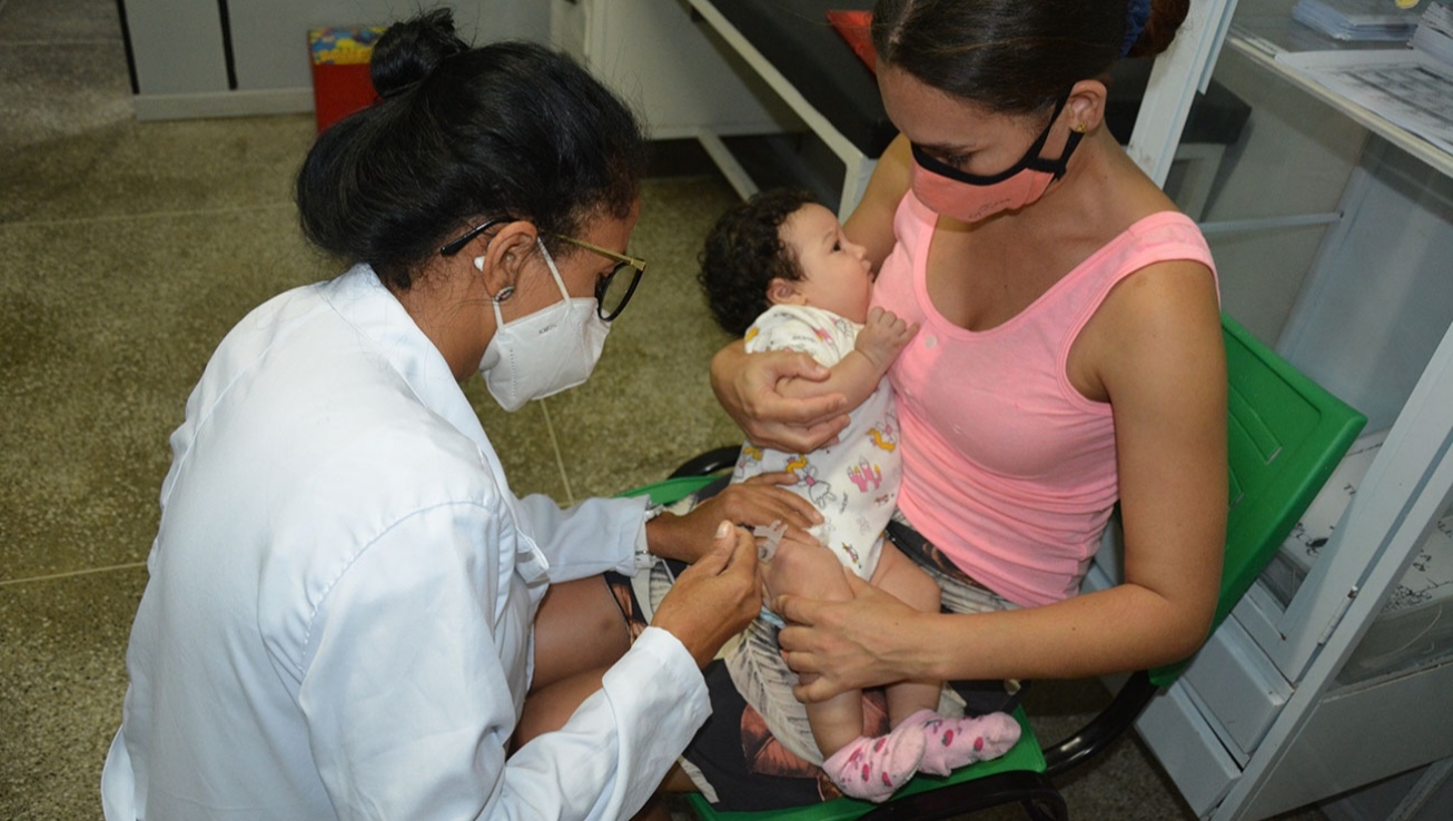 Feira imuniza quase 7 mil crianças e adolescentes contra a poliomielite 