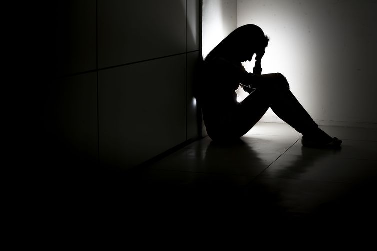 Setembro Amarelo: Sinais podem revelar comportamentos suicidadas, alerta especialista