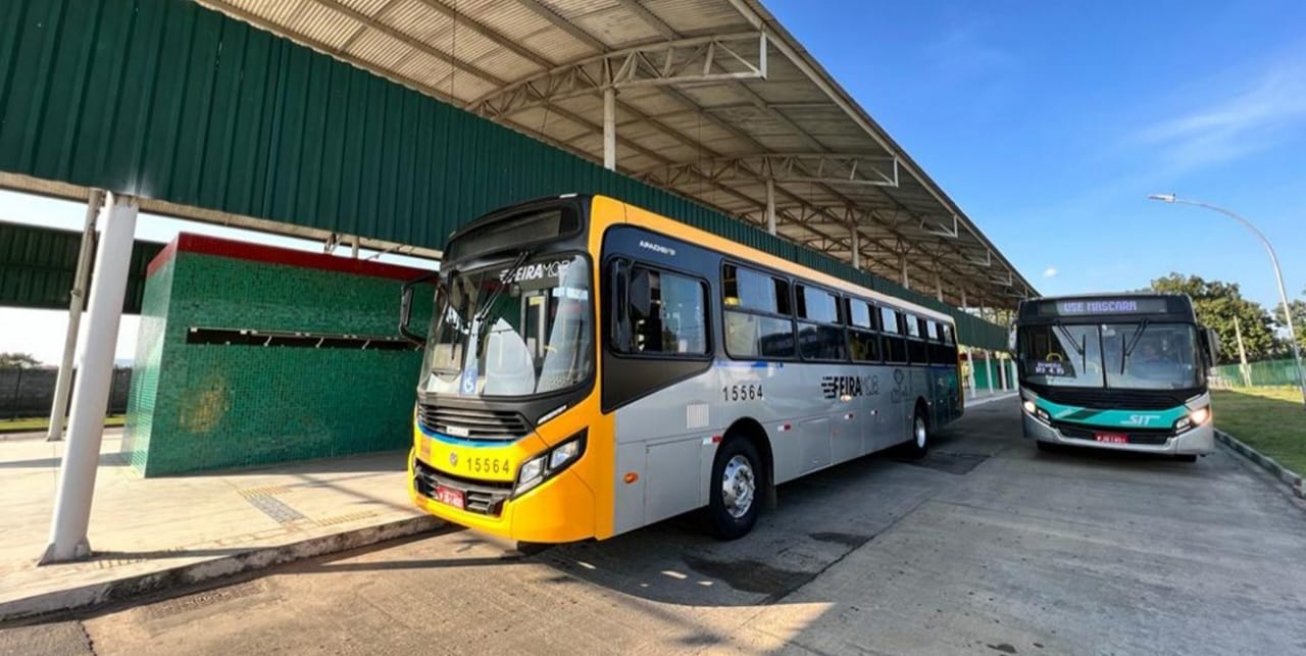 Ônibus extras reforçam transporte público em Feira neste domingo de eleição