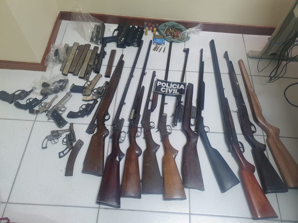 Operação da Polícia Civil combate o comércio de armas em Feira de Santana