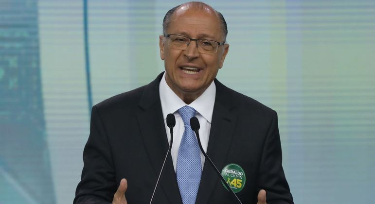 TSE nega pedido de Alckmin para remover vídeos dele da campanha de Bolsonaro