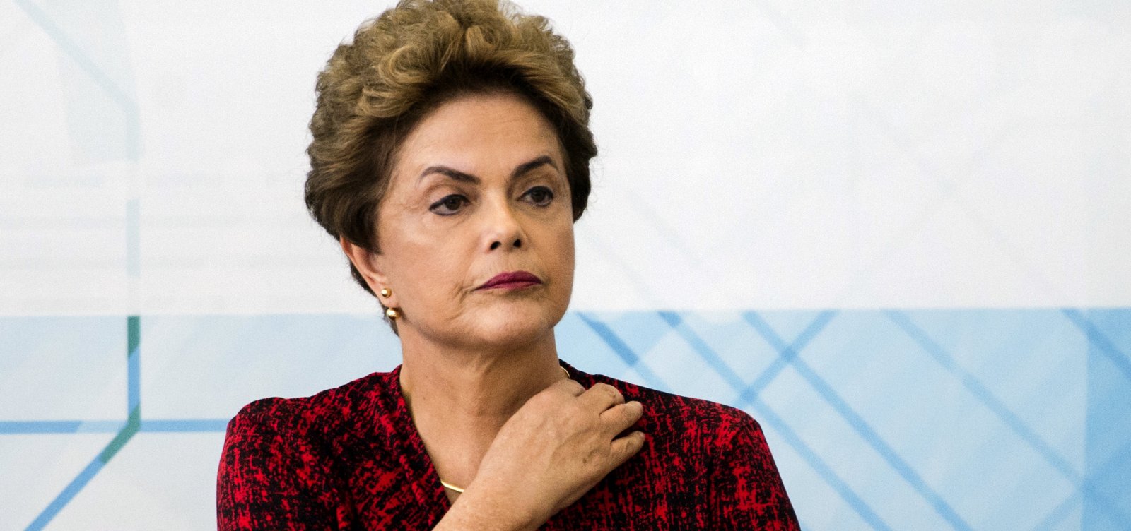 Ex-presidente Dilma Rousseff é oficializada na presidência do banco do Brics