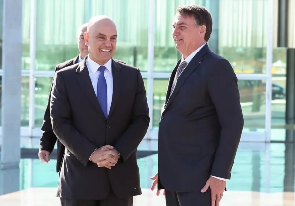 Em conversa com presidente do TSE, Bolsonaro reconhece resultado