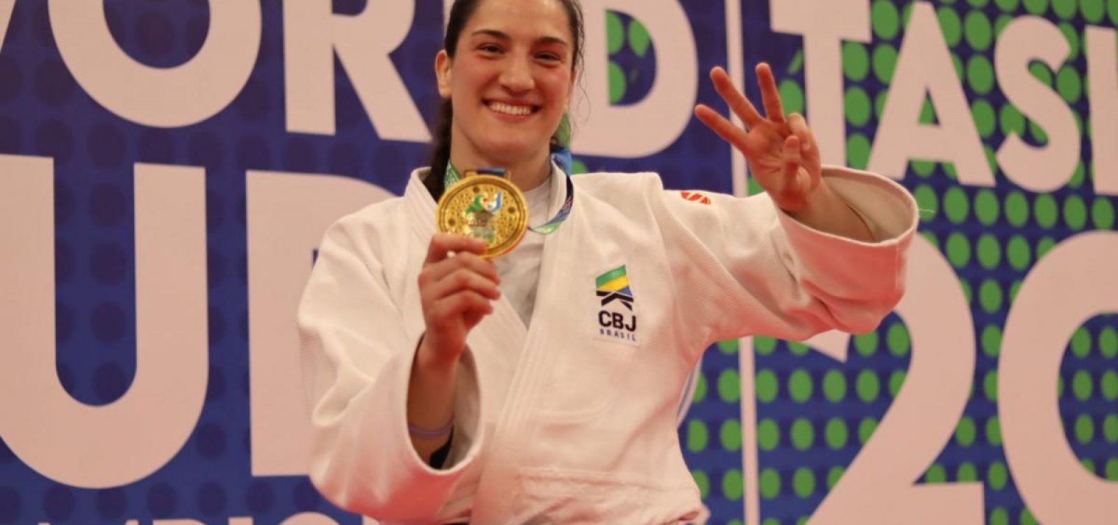 Mayra Aguiar conquista título de tricampeã e o ouro no Mundial de Judô 2022 