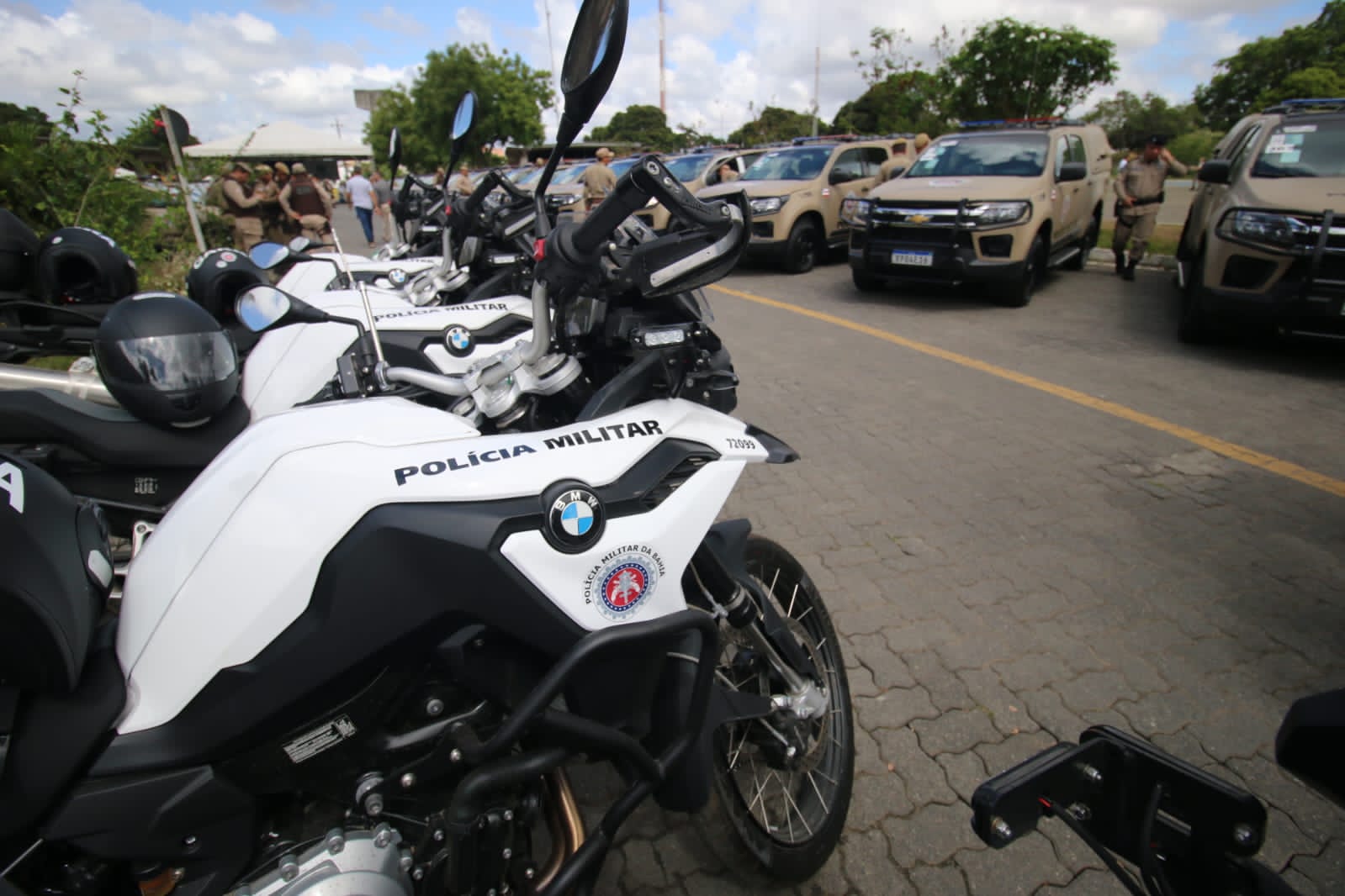 Novos carros e motocicletas são entregues para as áreas urbana e rural de Feira de Santana e região