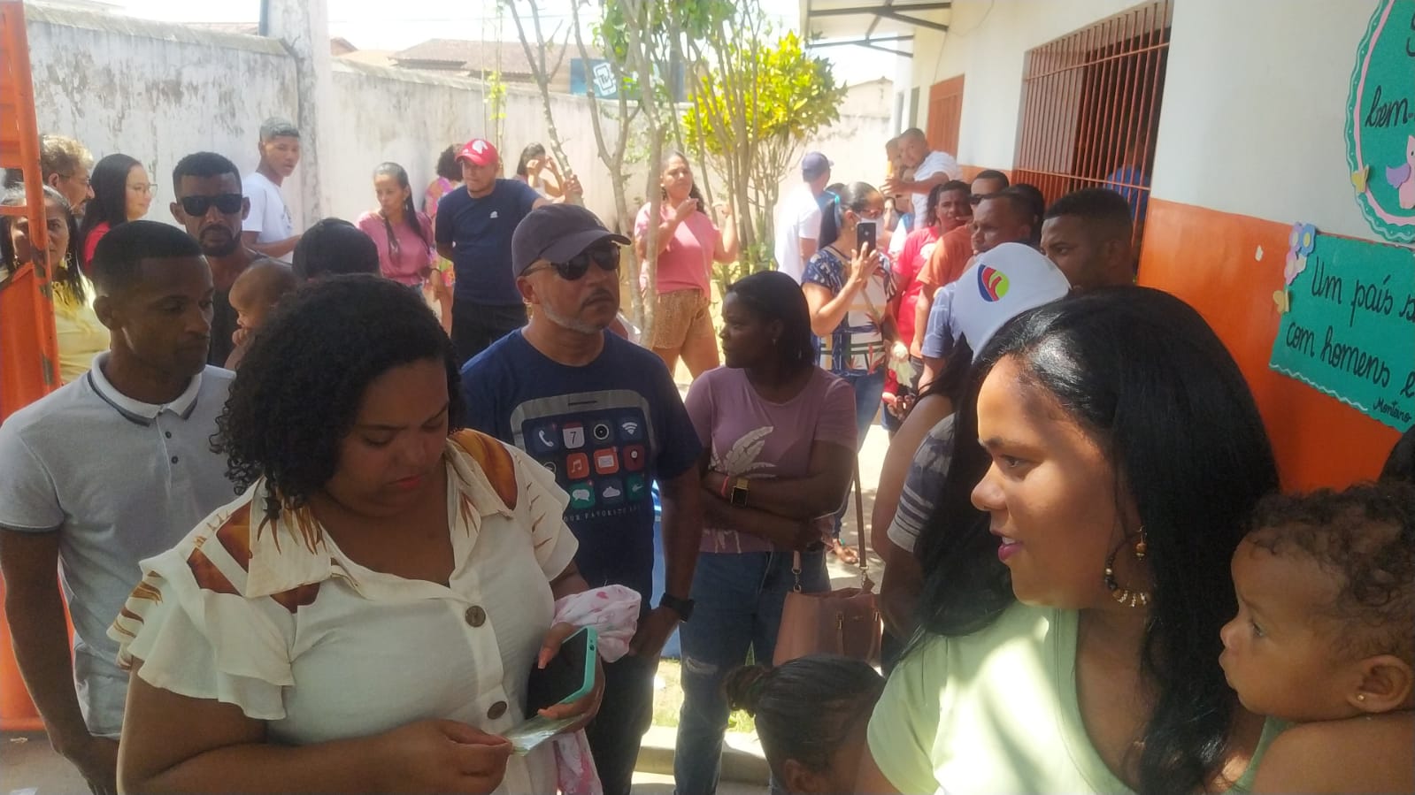 Em Santanópolis, Colégio Monteiro Lobato reúne maior número de eleitores neste domingo