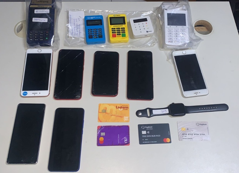 Suspeitos de clonar cartões de créditos e vender ingressos de forma ilícita são presos em Porto Seguro