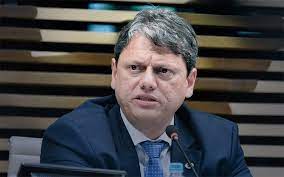Tarcísio de Freitas, do Republicanos, é eleito governador de São Paulo