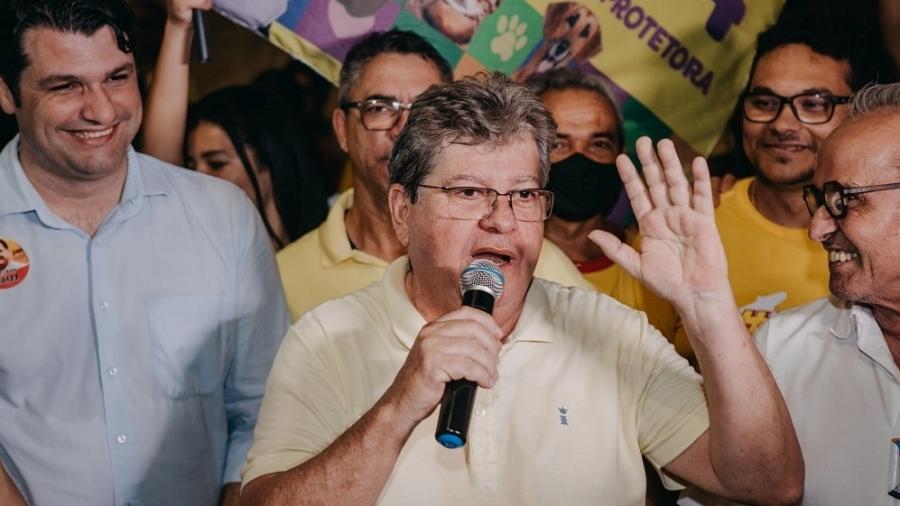 João Azevêdo é reeleito governador da Paraíba