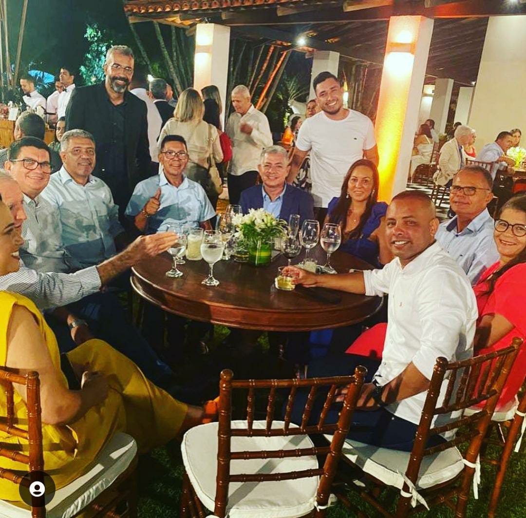 Prefeitos da RMFS participam de jantar com o governador Rui Costa e Jerônimo Rodrigues