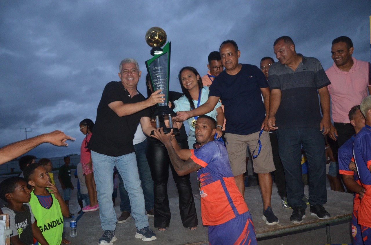 Final do campeonato amador e show de Toque Dez encerram as comemorações dos 61 anos de Anguera