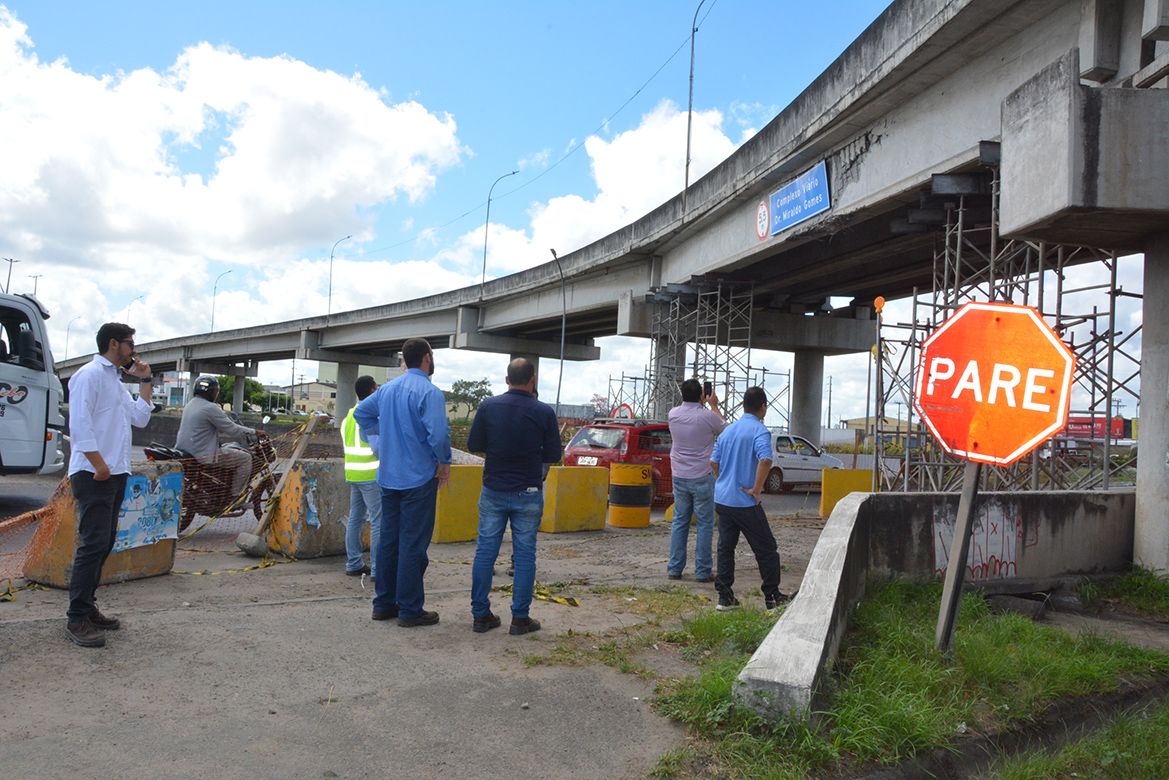 Parte do Viaduto Miraldo Gomes será demolido, afirma superintendente