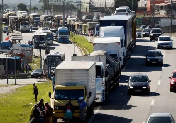 PRF aplicou R$ 18 milhões em multas a motoristas por bloqueios em rodovias federais