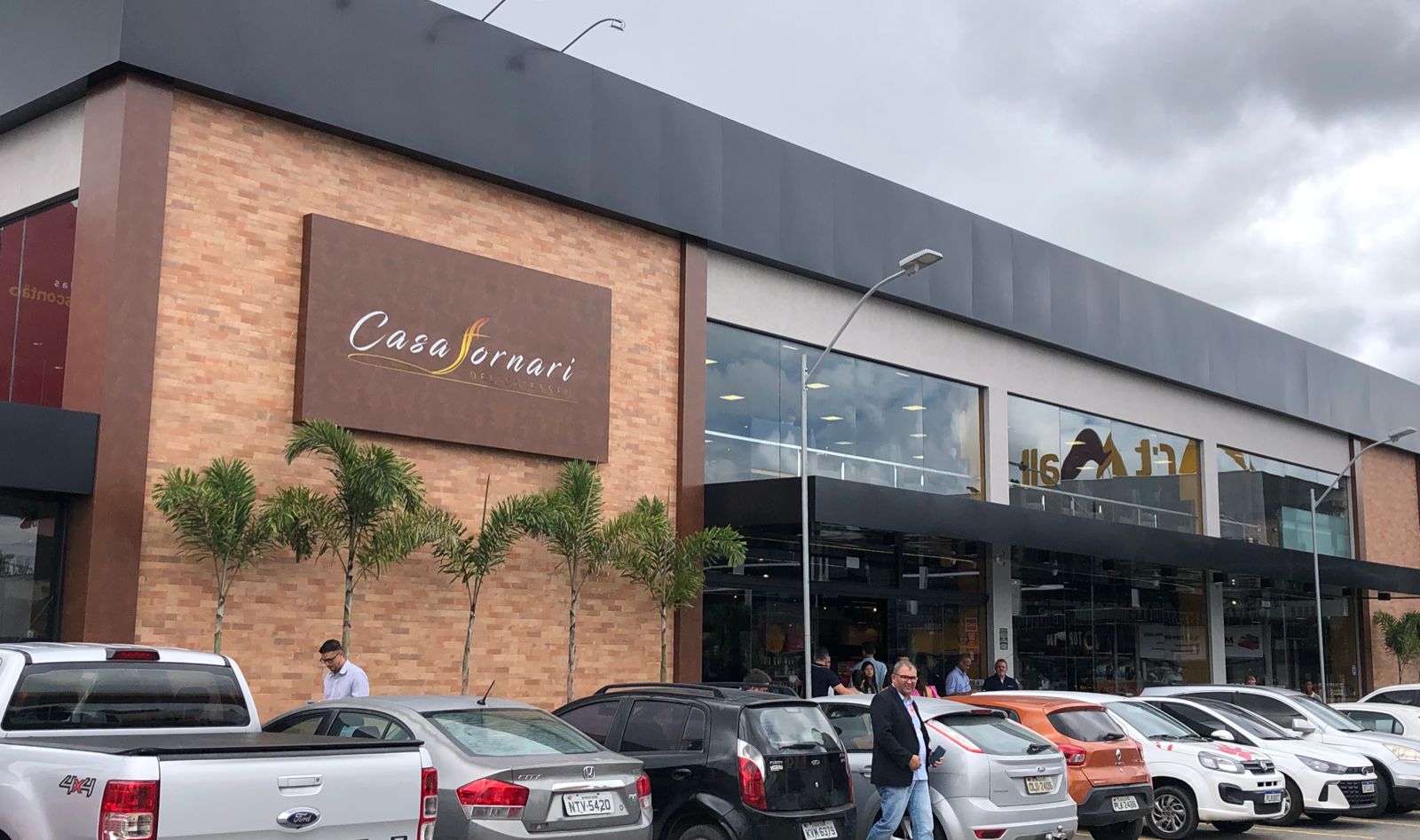 Casa Fornari inaugura nova loja em Feira de Santana