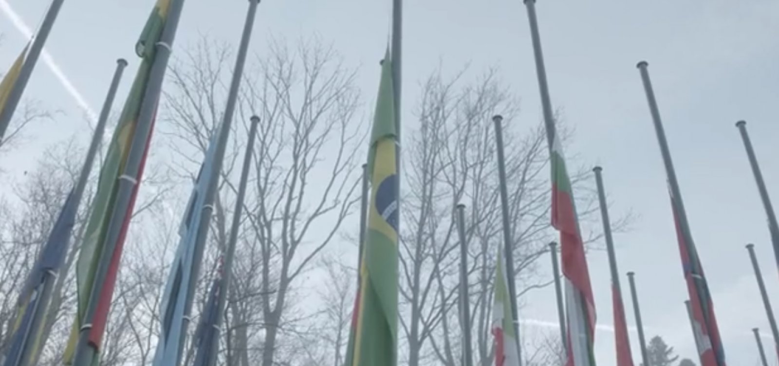 Em homenagem a Pelé, sede da Fifa tem bandeiras a meio-mastro