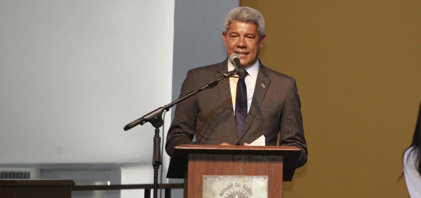 Governos estadual e federal anunciam ações de combate à violência na Bahia