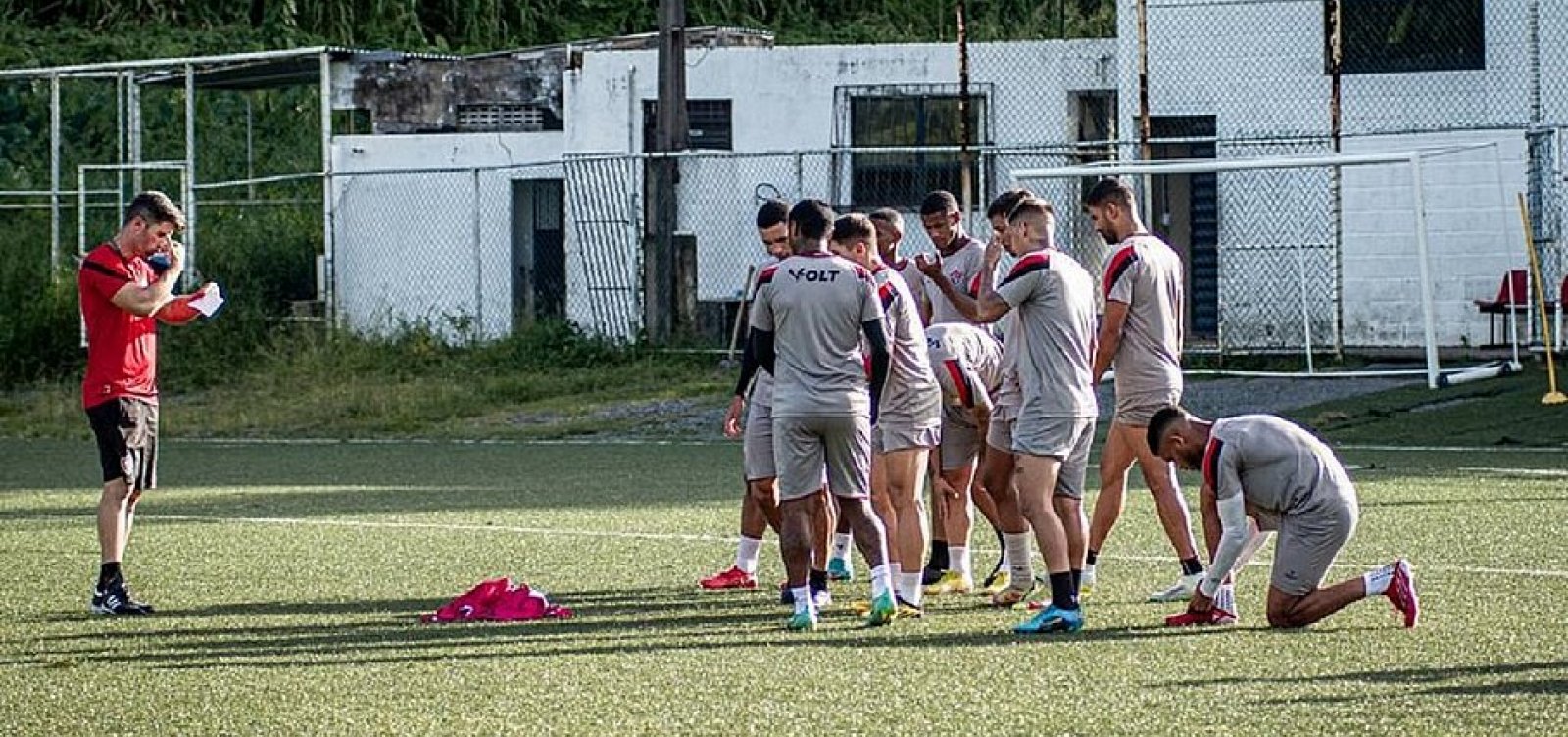 Vitória estreia no Campeonato Baiano em jogo contra Bahia de Feira