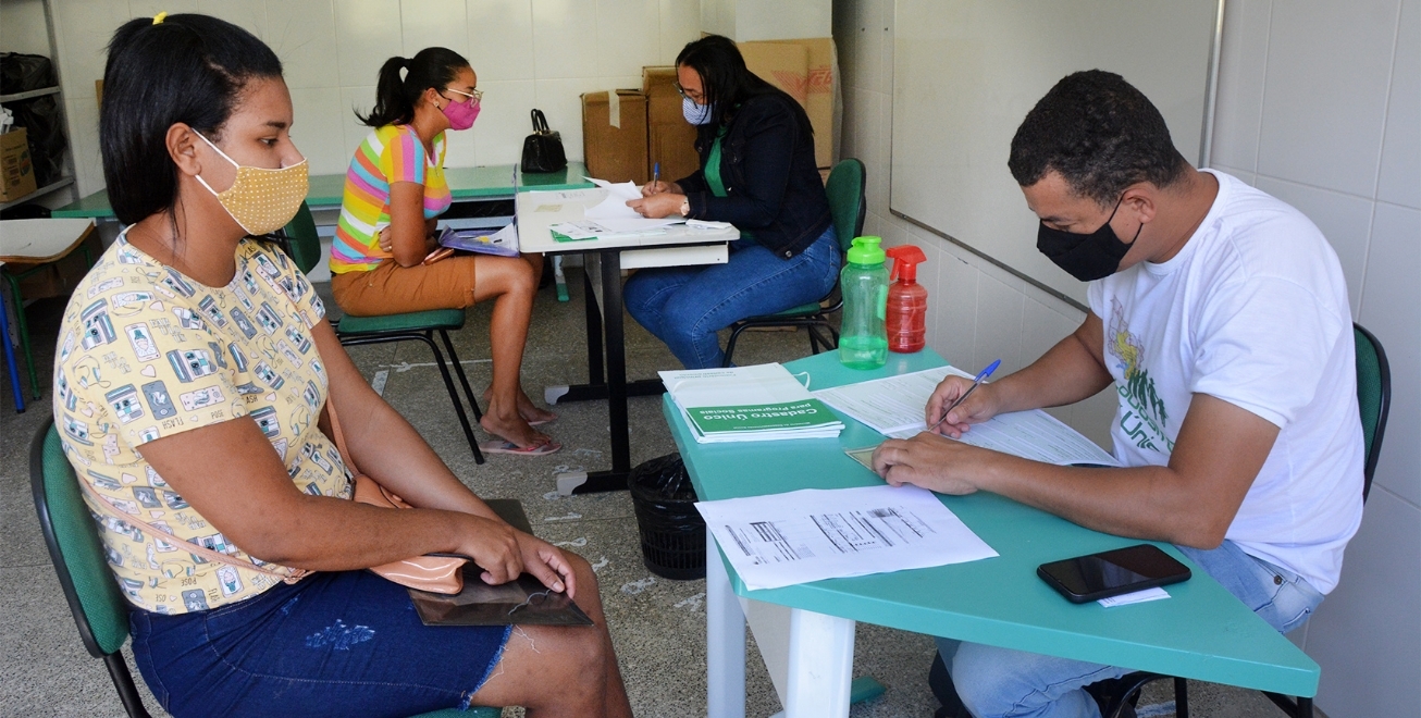 Acompanhamento de saúde para Auxílio Brasil é prorrogado para beneficiários pendentes