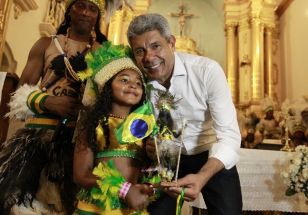 Em primeira visita ao interior, Jerônimo participa das comemorações pelos 200 anos de Independência da Bahia em Itaparica