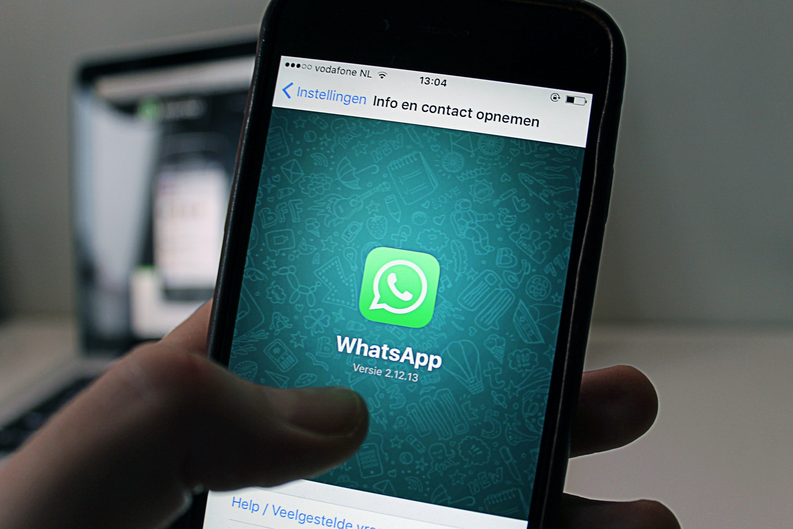 Governo baiano cria canal no WhatsApp para receber denúncias de fake news
