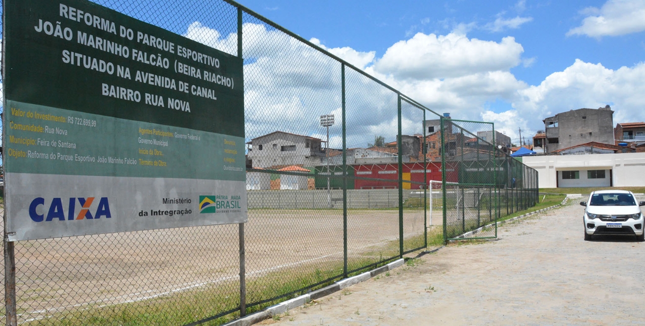 Campo do Beira Riacho recebe obras de drenagem
