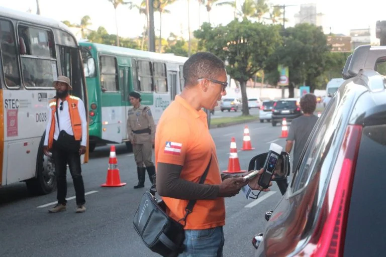 Detran-BA intensifica Lei Seca para minimizar riscos de acidentes 