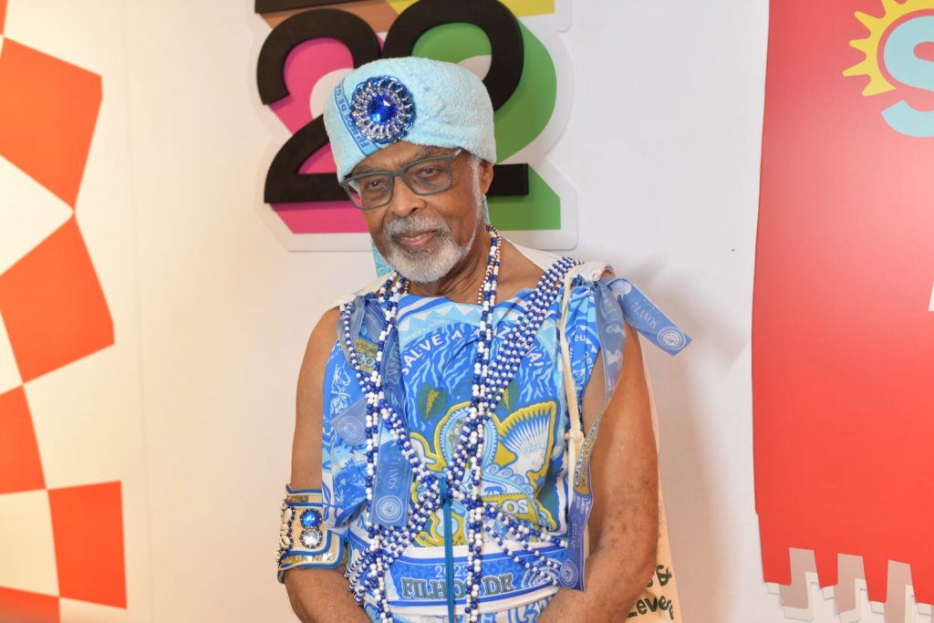 Vestido de Gandhy, Gilberto Gil celebra 50 anos do disco Expresso 2222 