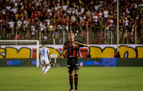 Vitória x Londrina: Leão bate o Tubarão no Barradão e chega à 3ª vitória consecutiva na Série B