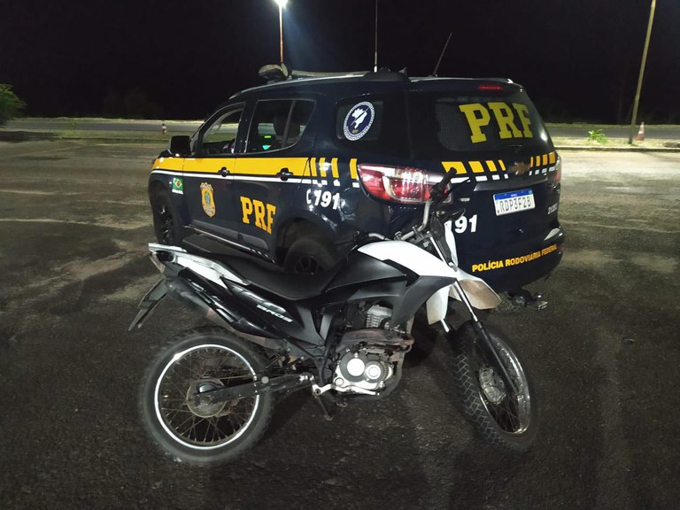 PRF recupera 5 veículos nas últimas 24 horas na Bahia