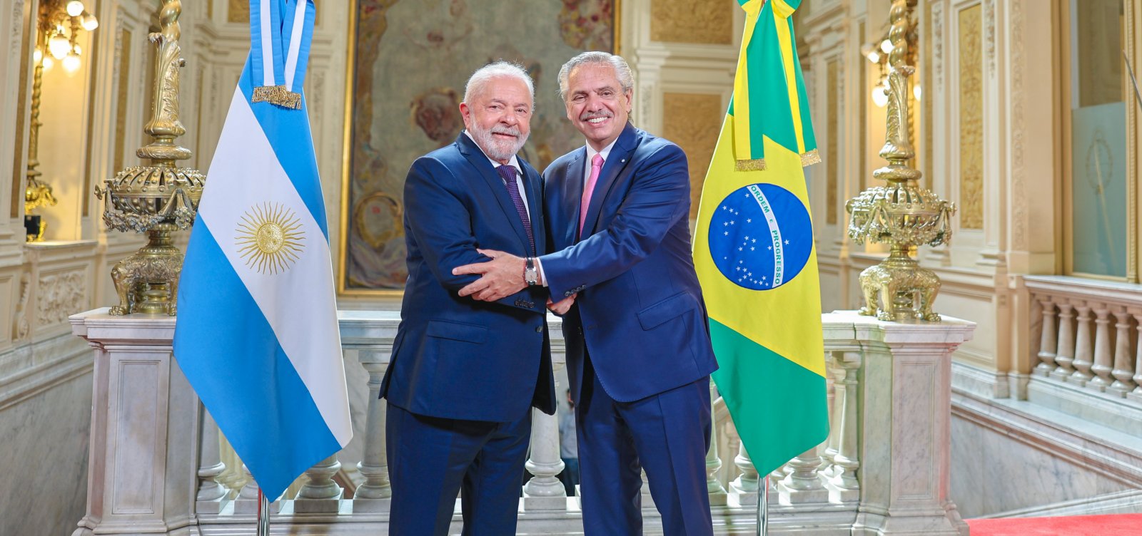 Presidente da Argentina desembarca no Brasil para se encontrar com Lula nesta segunda
