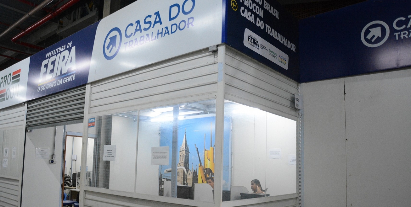 Posto avançado da Casa do Trabalhador em pleno funcionamento no Shopping Popular