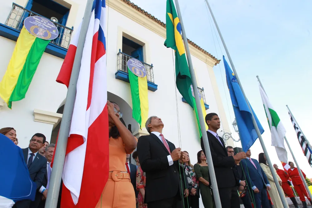 ‘Berço da reação’, diz governador em cerimônia de transferência do governo para Cachoeira 