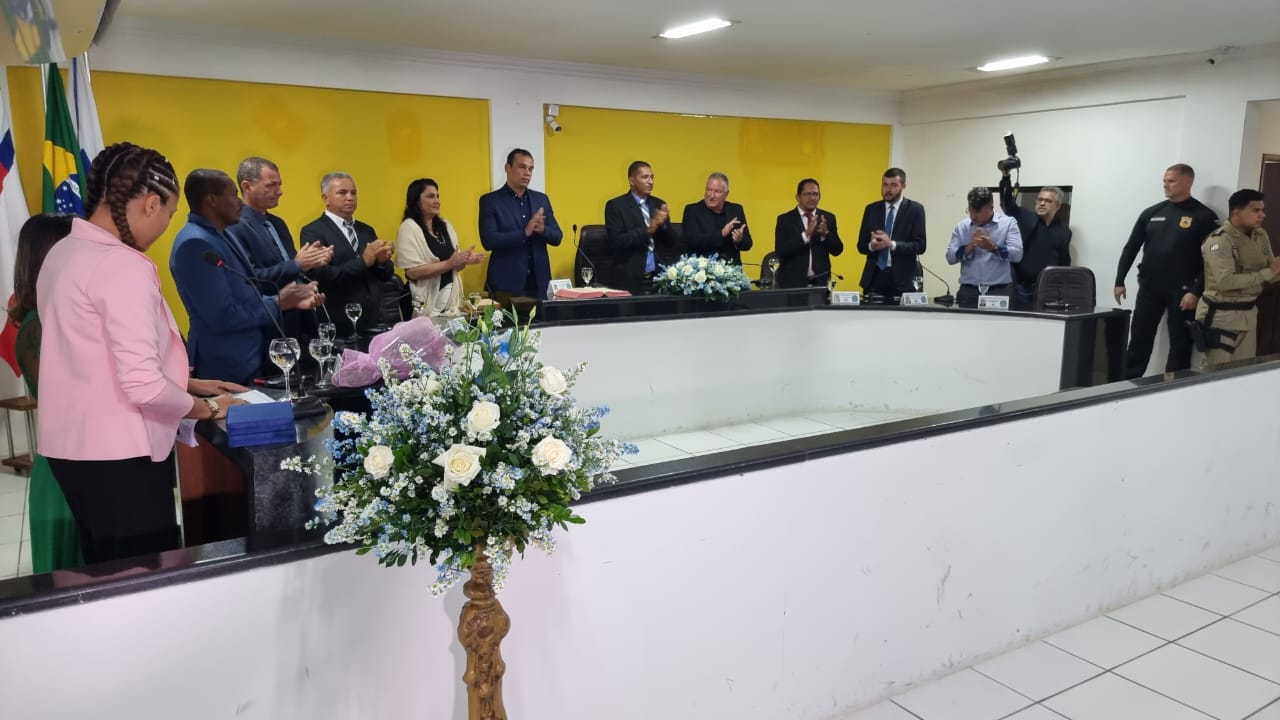 Câmara Municipal de Coração de Maria  concede títulos de cidadão ao prefeito e ex-deputado