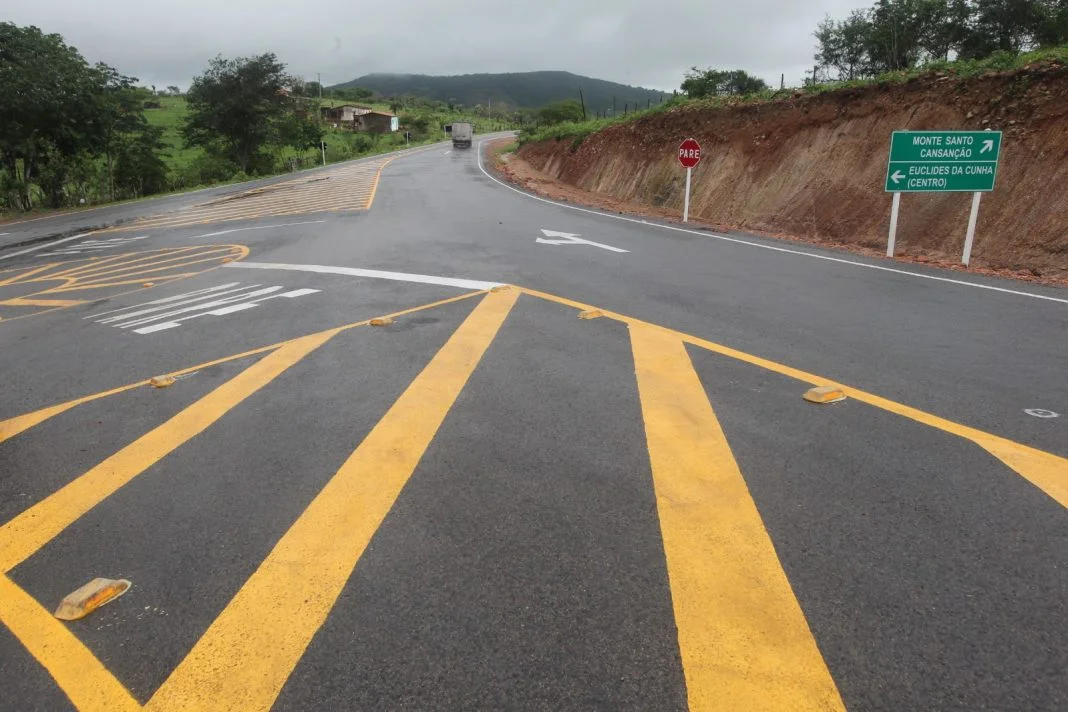 São João: Governo da Bahia reforça manutenção nas estradas