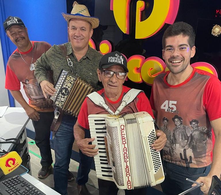 Presente de Luiz Gonzaga, Sanfona do trio ‘Os Bambas do Nordeste’ é furtada durante Arraiá do Comércio