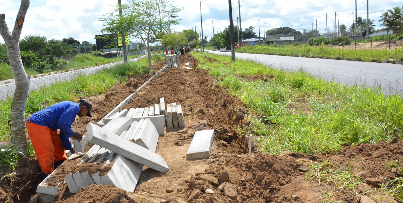 Construção de ciclovias nas avenidas Fraga Maia e Noide Cerqueira avançam