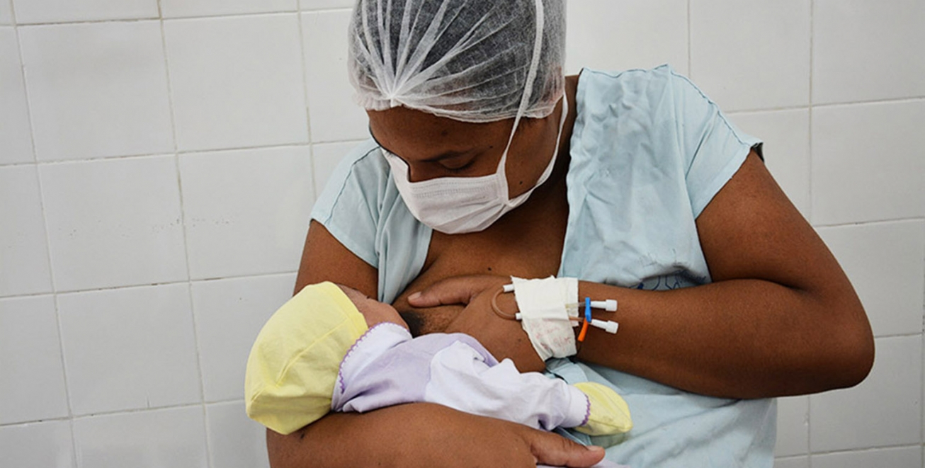 Hospital da Mulher promove ações em alusão à Semana Mundial de Aleitamento Materno