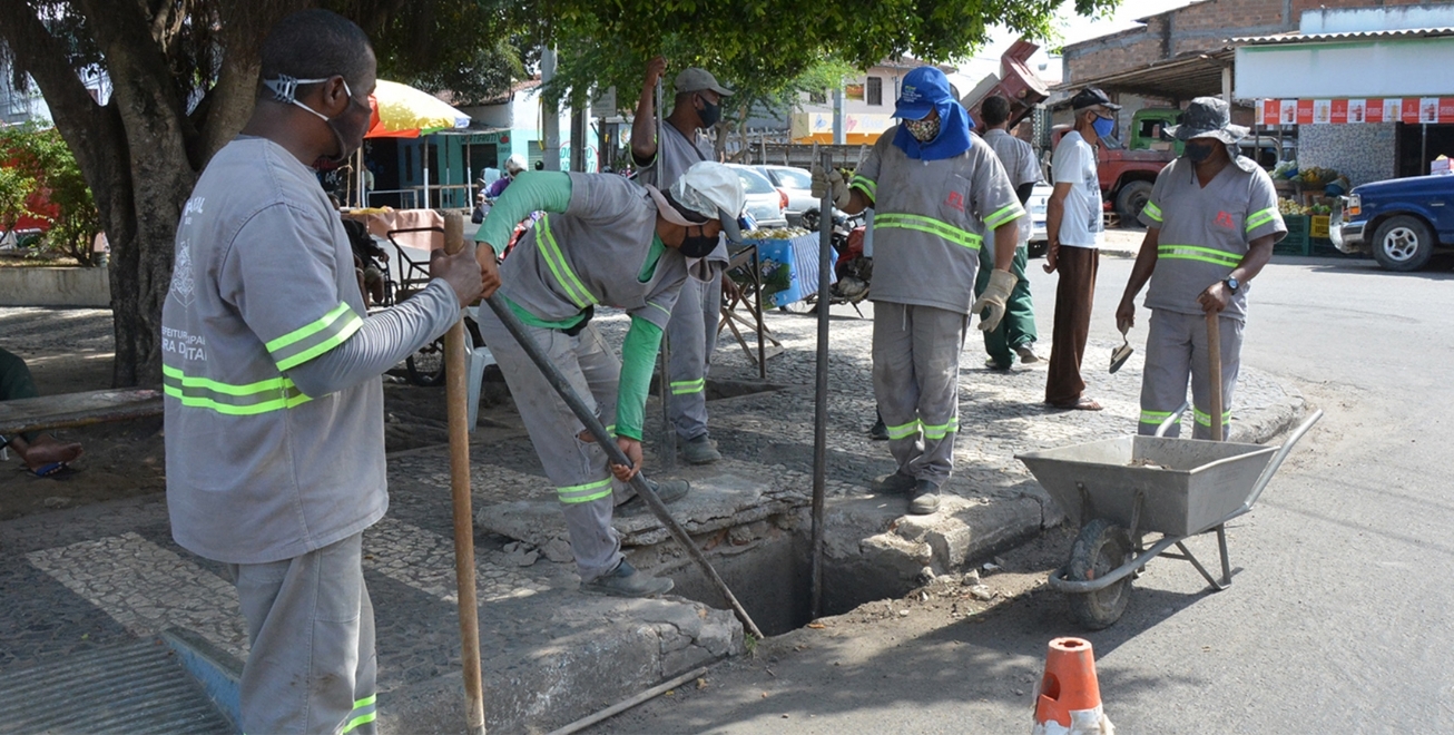 Prefeitura intensifica serviços de drenagem para evitar alagamentos