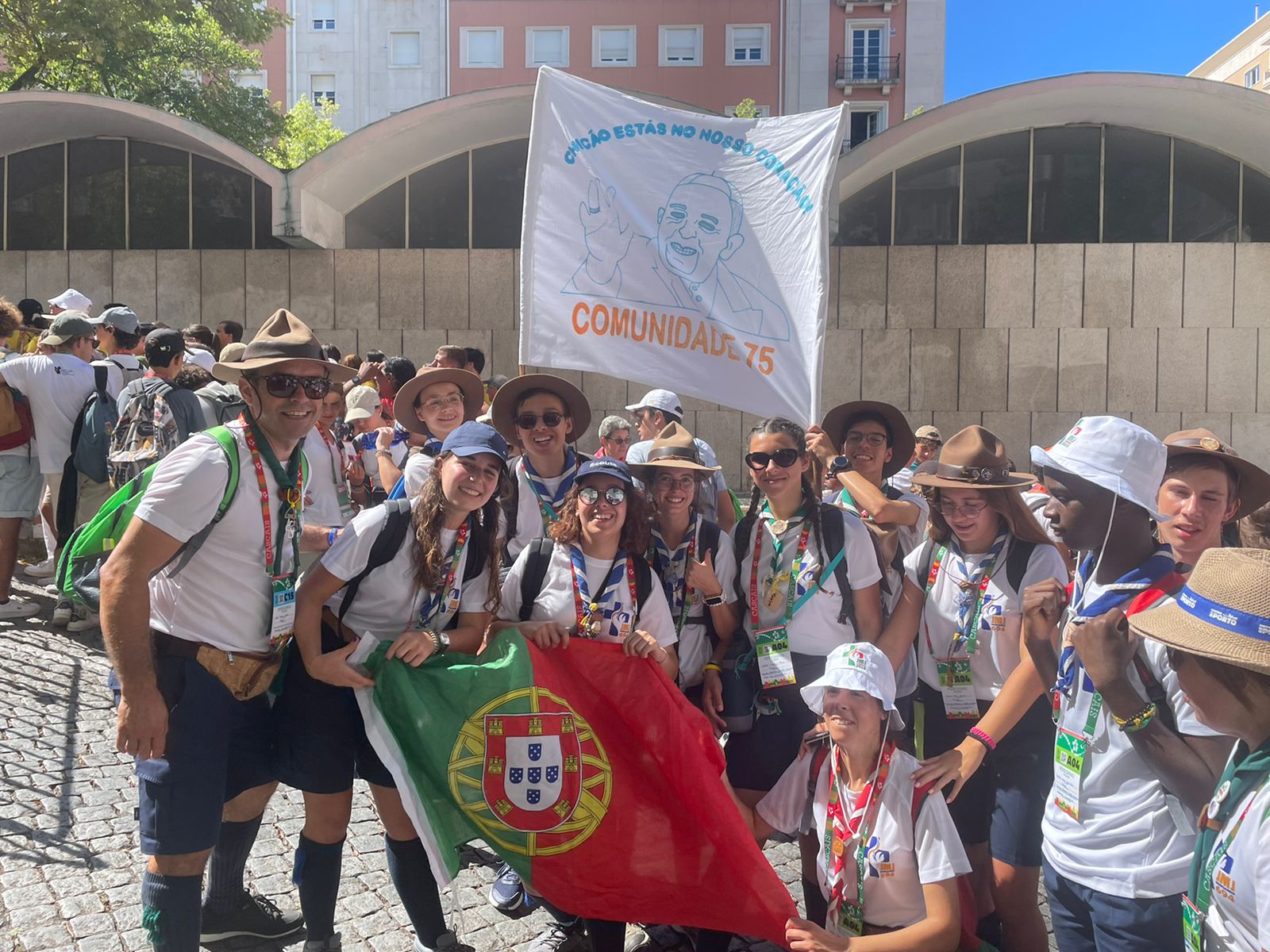 Jovens portugueses apelidam o Papa Francisco de “Chicão”