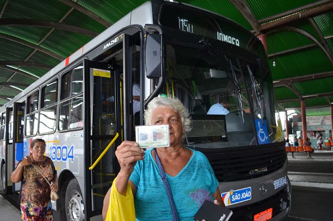 Lei que beneficia idoso e pessoa com deficiência no transporte público está sob efeito suspensivo