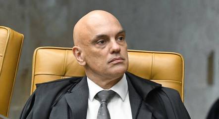 Moraes autoriza quebra de sigilos bancário e fiscal de Jair Bolsonaro, Michelle e Mauro Cid