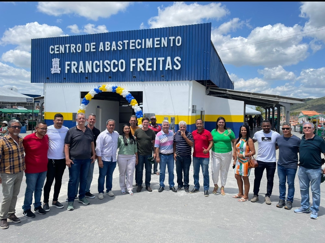 Prefeito de Anguera entrega centro de abastecimento requalificado