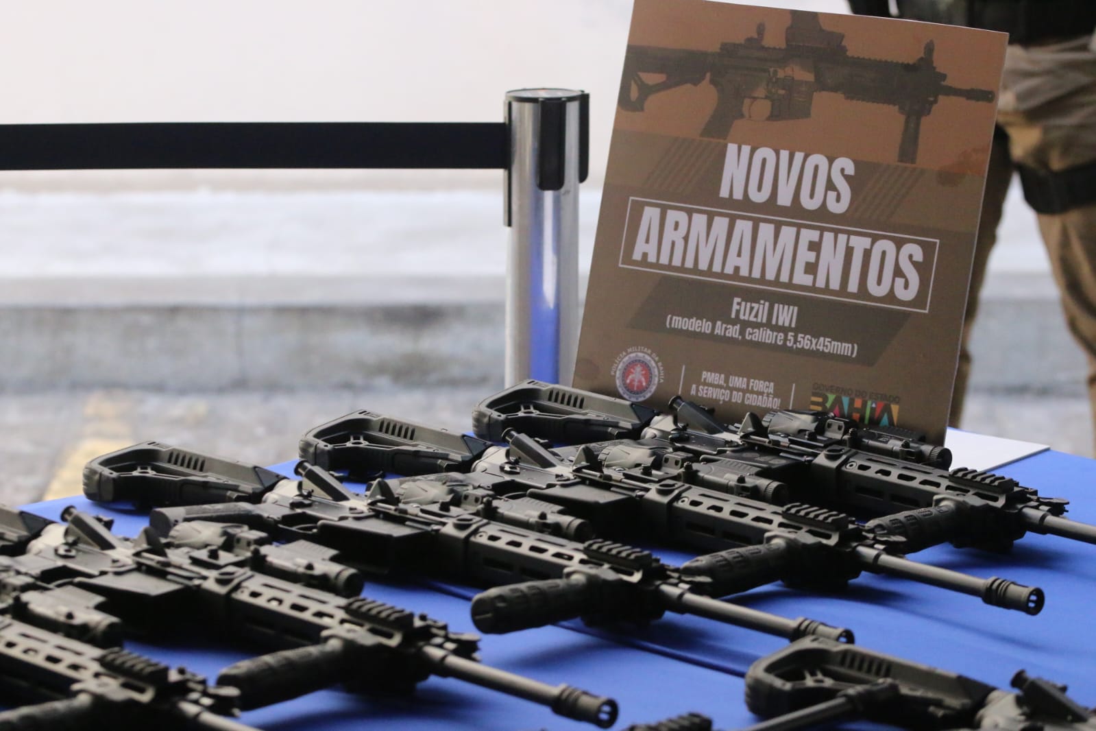 Com investimento de R,4 milhões, PM da Bahia recebe 590 fuzis e 1075 pistolas